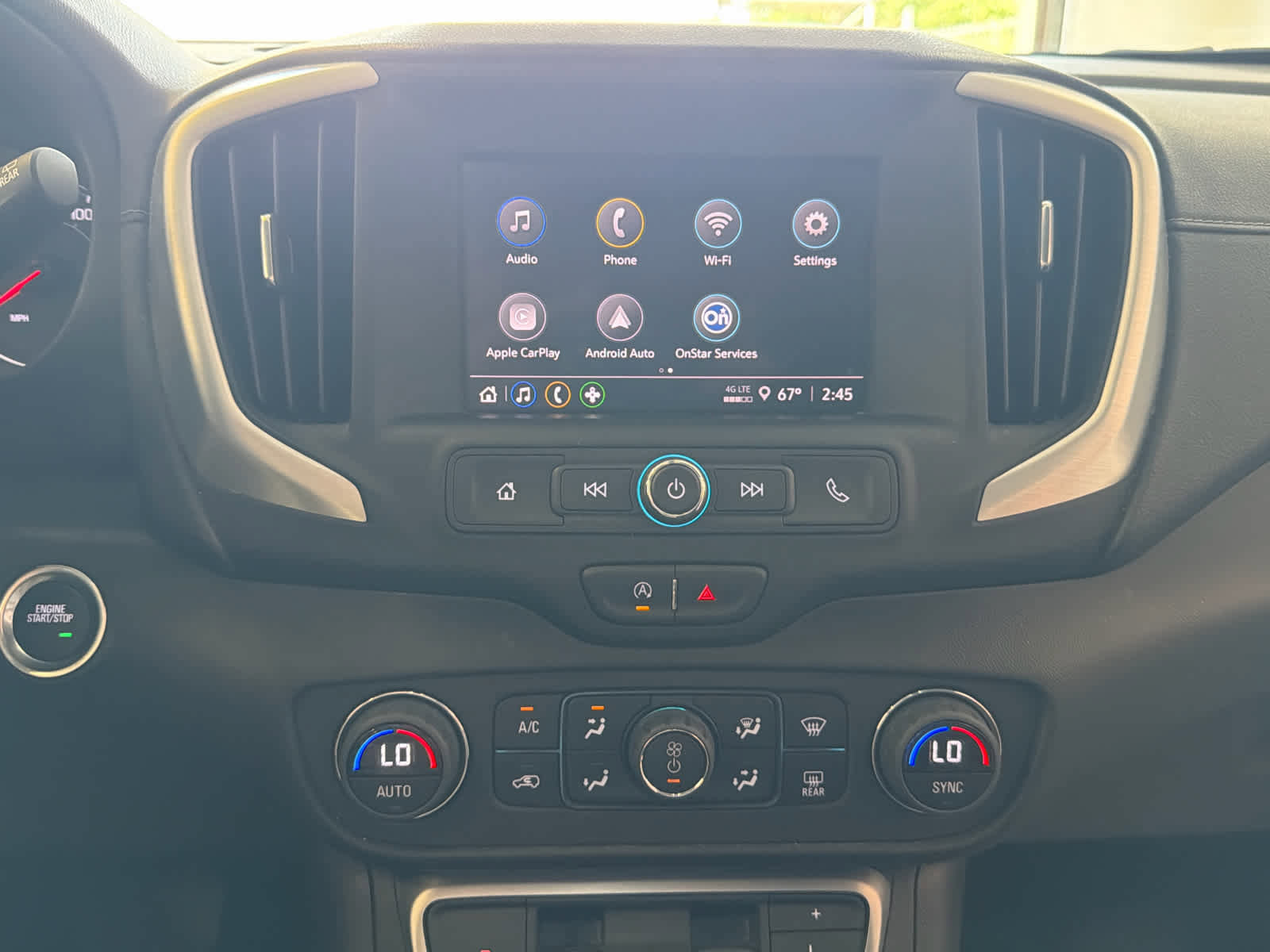 Used 2024 GMC Terrain SLE w/ Driver Convenience Package FWD image 42