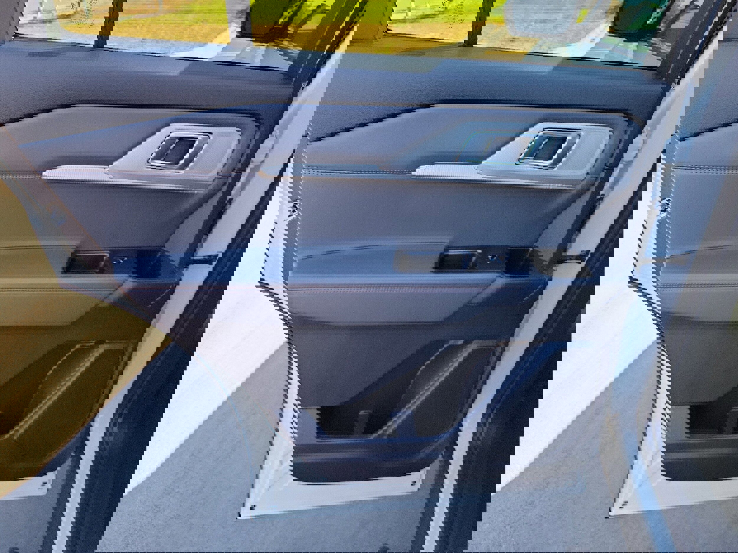 New 2026 Ford Explorer Active w/ Active Comfort Package image 11