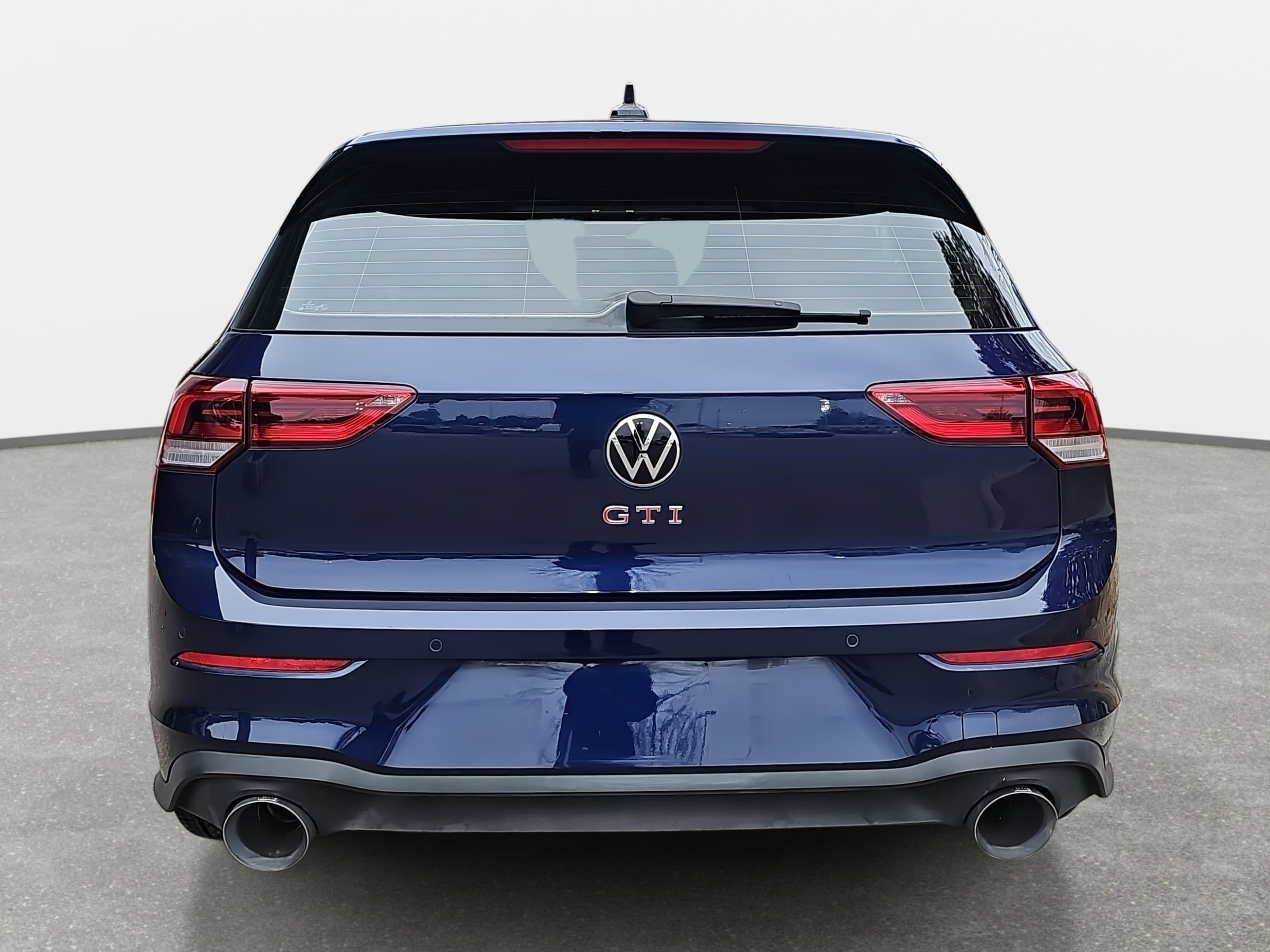 Used 2022 Volkswagen GTI SE image 6