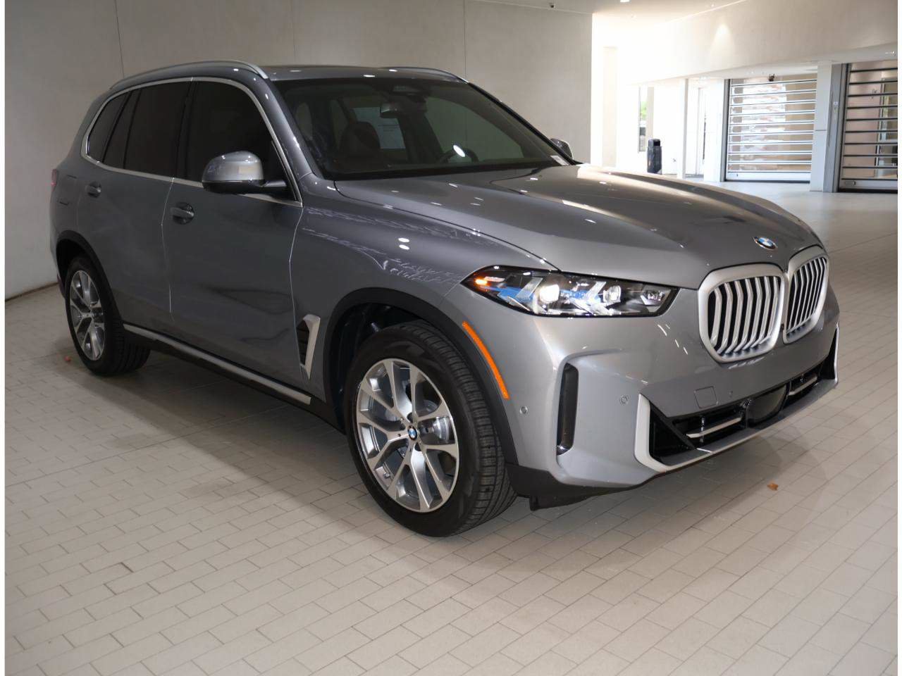 Used 2026 BMW X5 sDrive40i w/ Premium Package RWD image 8
