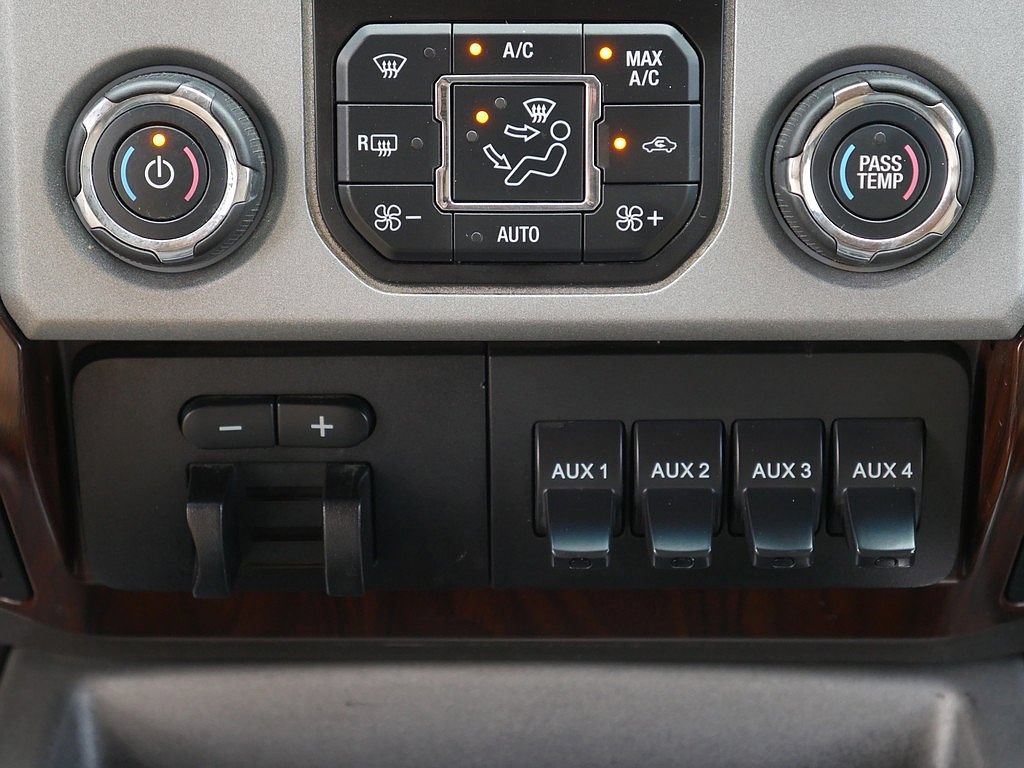 Used 2013 Ford F350 Lariat w/ Chrome Pkg AWD/4WD image 25