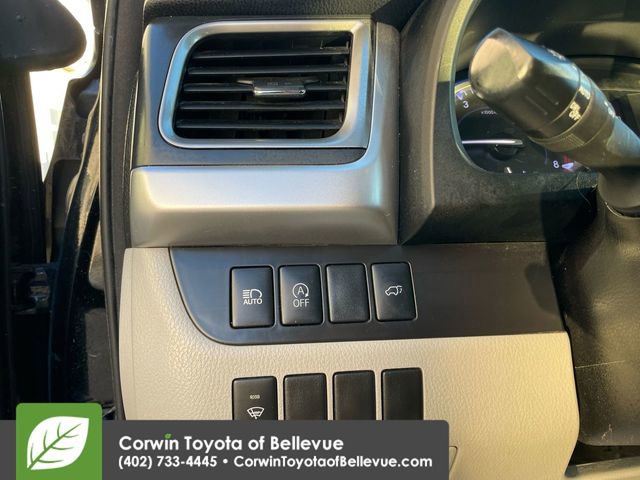 Used 2018 Toyota Highlander XLE image 20