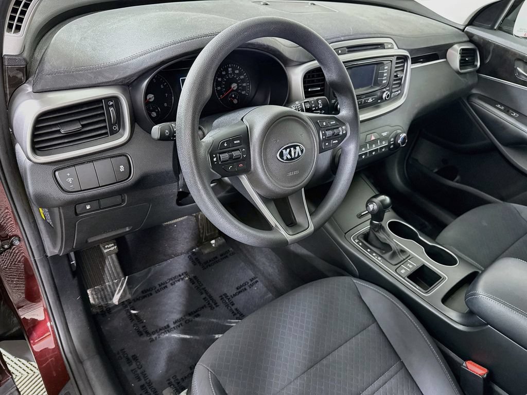 Used 2017 Kia Sorento AWD image 17