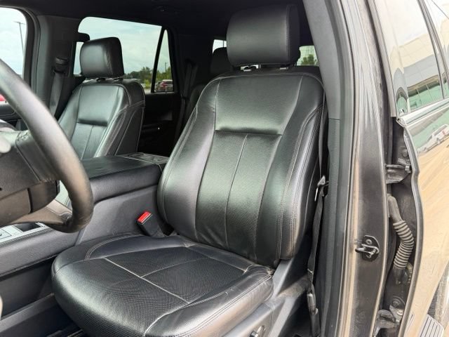 Used 2019 Ford Expedition XLT w/ Equipment Group 202A RWD image 10