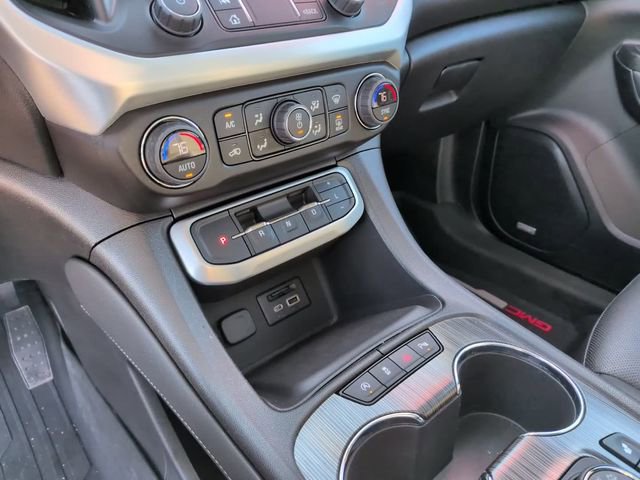 Certified 2023 GMC Acadia SLT w/ Preferred Package image 24