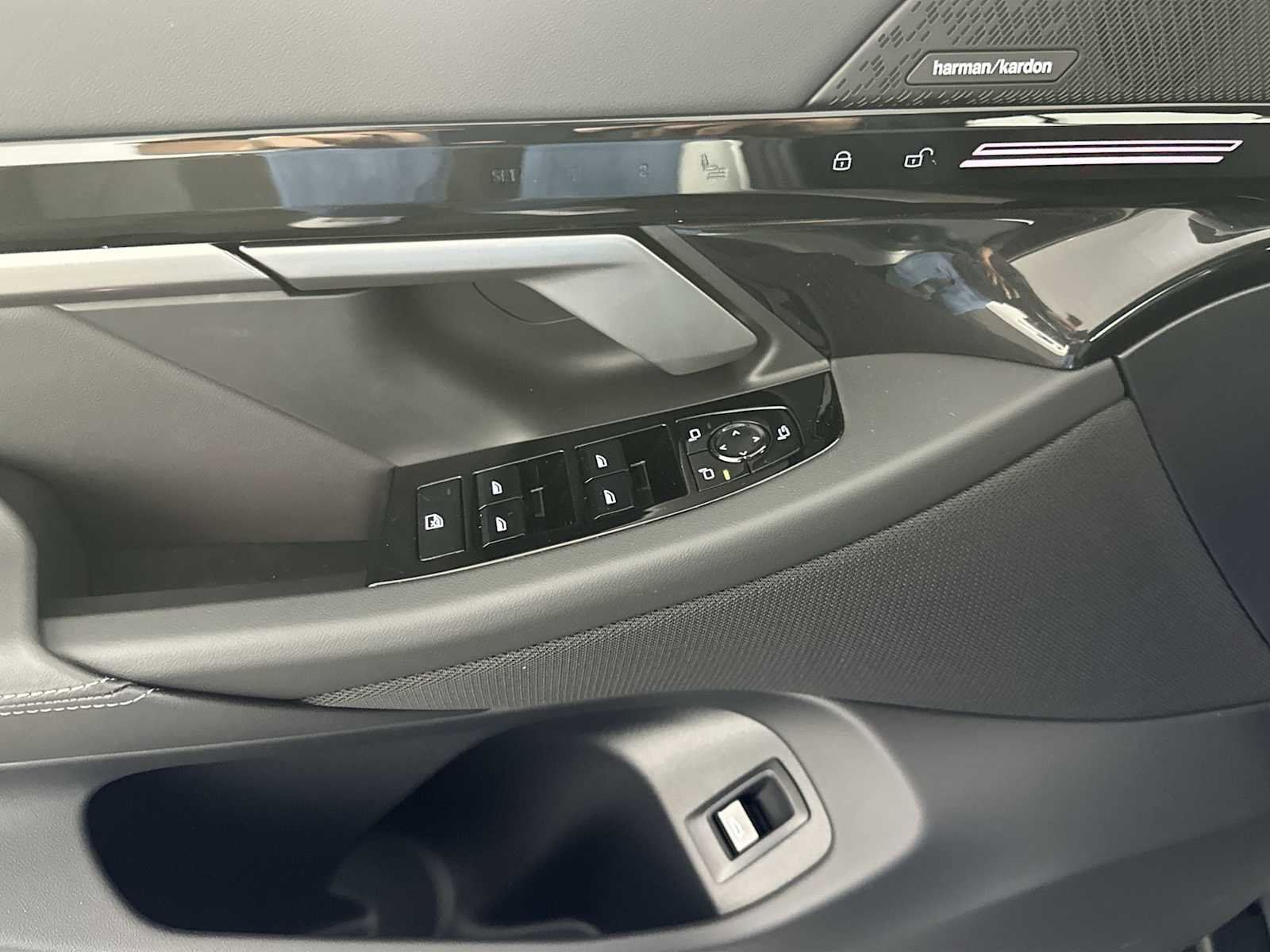 New 2026 BMW 530i xDrive w/ Premium Package image 13