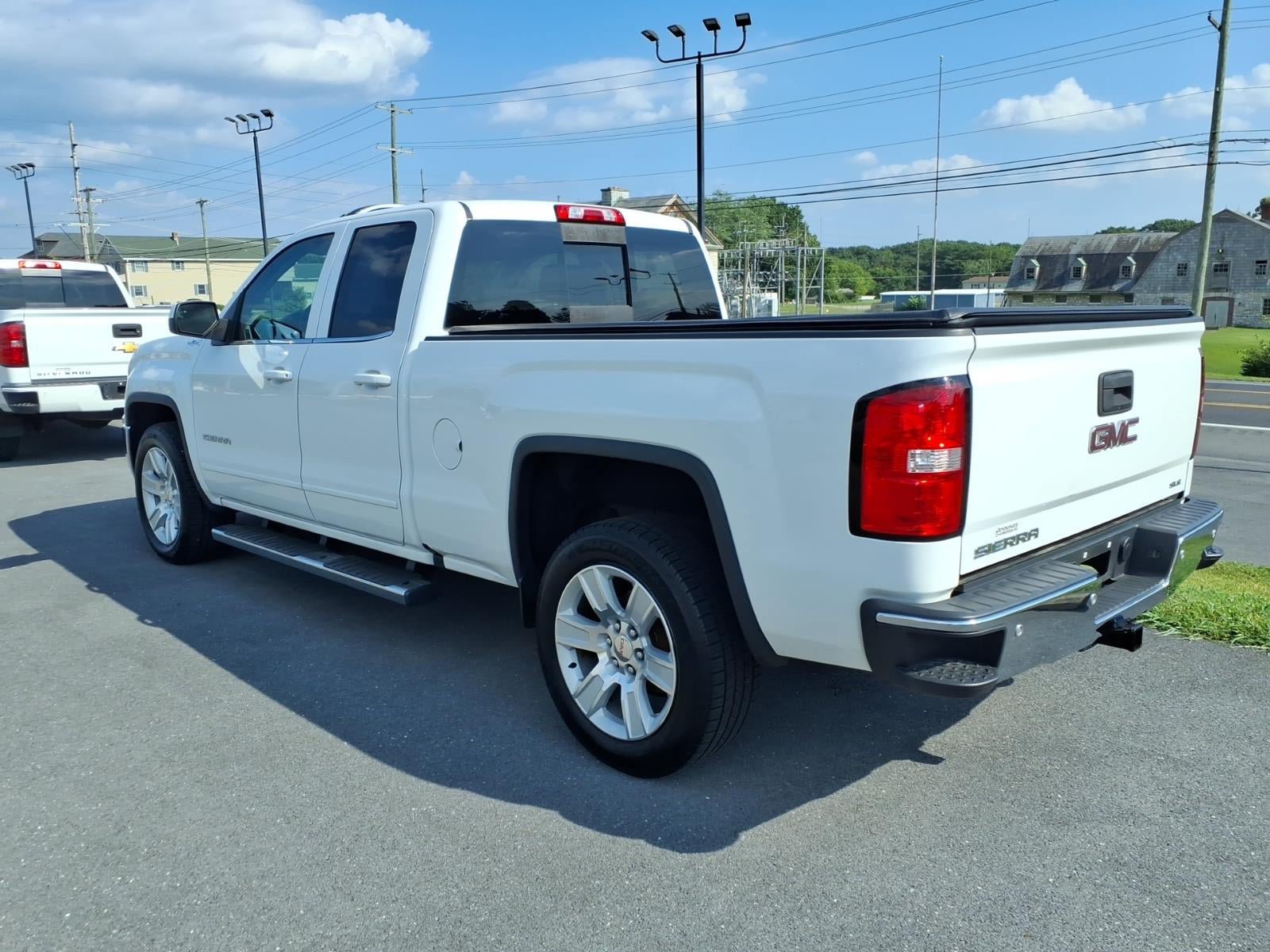 Certified 2018 GMC Sierra 1500 SLE w/ SLE Value Package AWD/4WD image 4