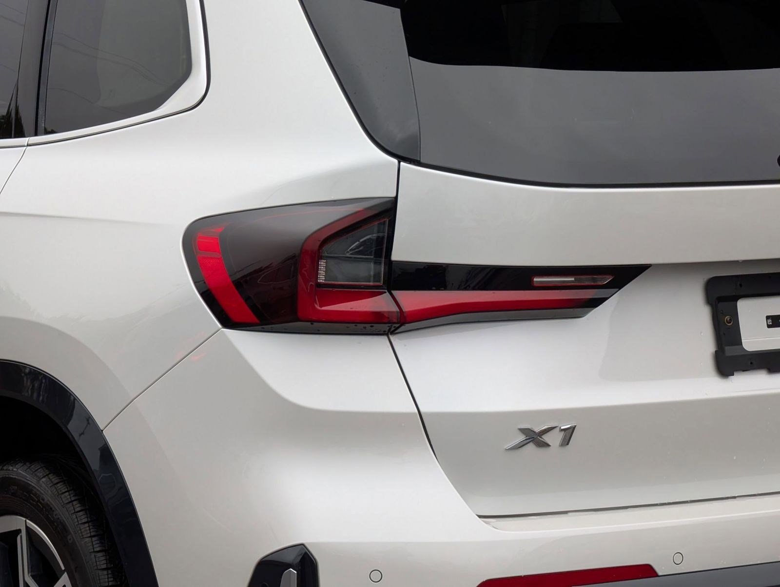 Used 2025 BMW X1 xDrive28i w/ Premium Package image 31