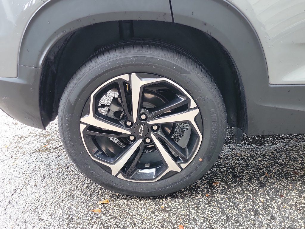 Used 2023 Chevrolet TrailBlazer RS FWD image 8