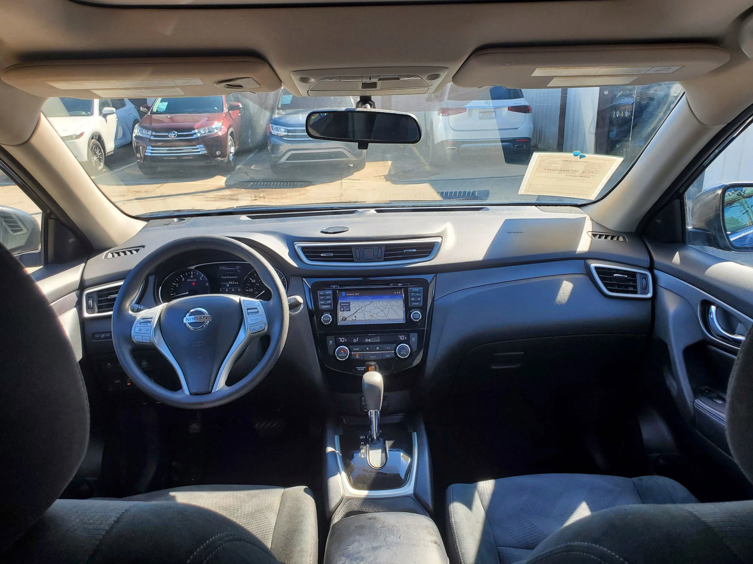 Used 2016 Nissan Rogue SV w/ SV Premium Package image 29