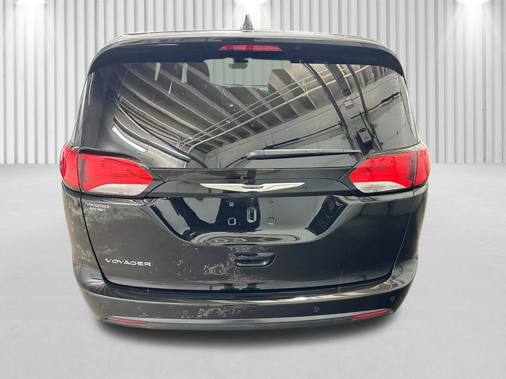 New 2026 Chrysler Voyager LX FWD image 8
