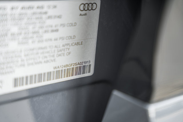 Used 2025 Audi Q6 e-tron Premium Plus w/ Premium Plus AWD/4WD image 42