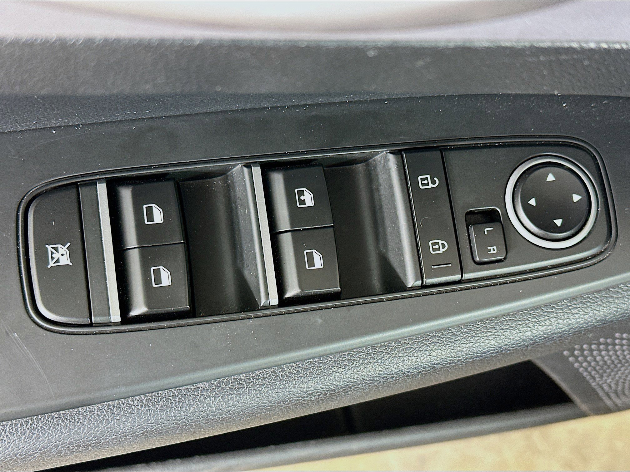 Used 2024 Kia Forte LXS image 15