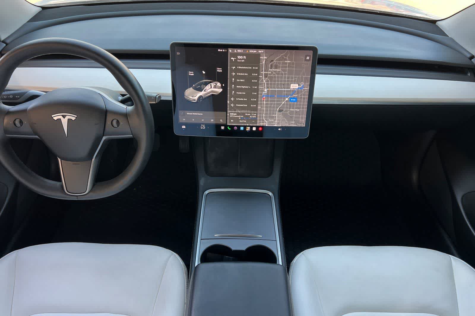 Used 2021 Tesla Model 3 Standard Range Plus RWD image 4