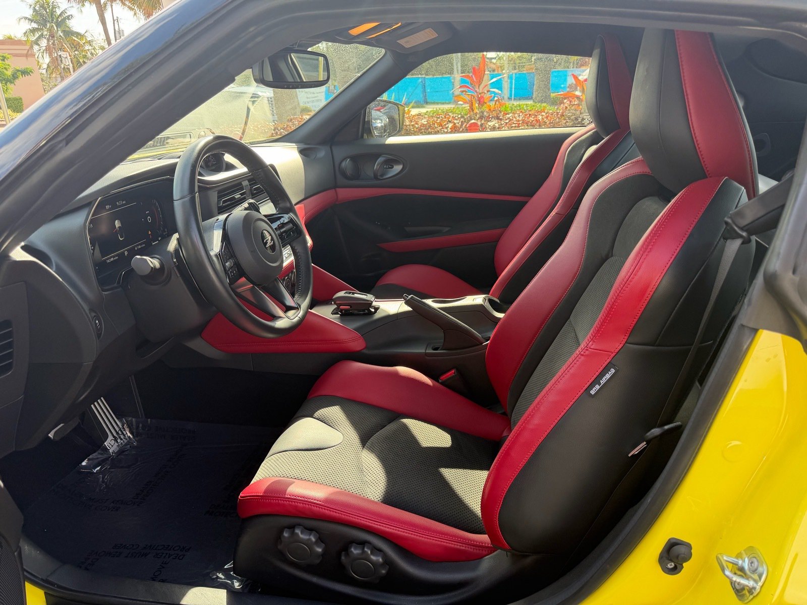 Certified 2024 Nissan Z Performance w/ Floor Mat Package RWD image 8