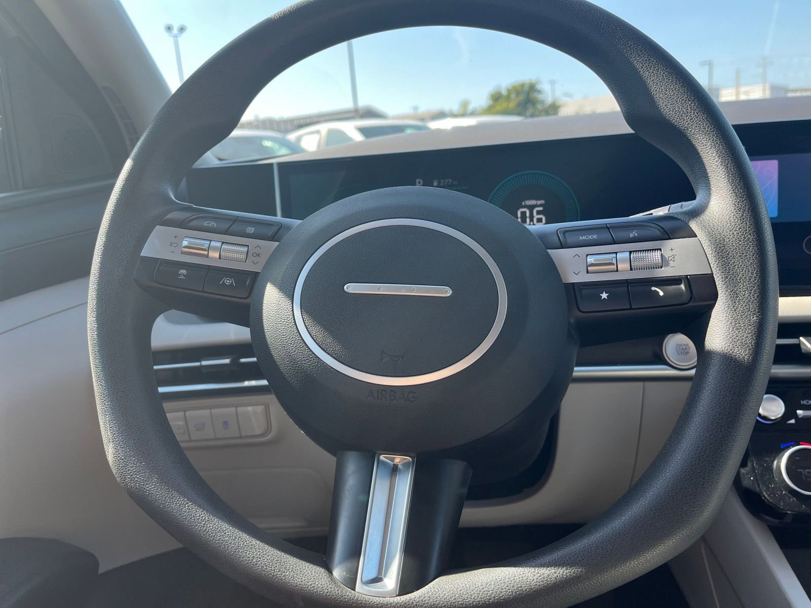 Used 2025 Hyundai Tucson SEL FWD image 30
