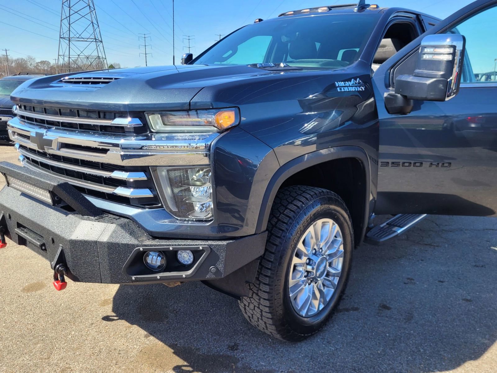 Used 2020 Chevrolet Silverado 3500 High Country w/ Technology Package image 14