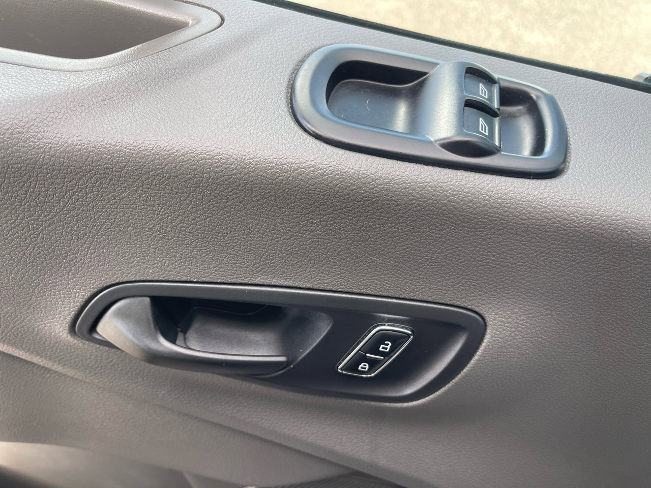 Used 2024 Ford Transit 250 Low Roof w/ Exterior Upgrade Package image 19