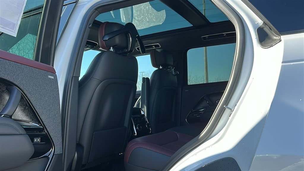 New 2026 Land Rover Range Rover Sport Dynamic SE image 21