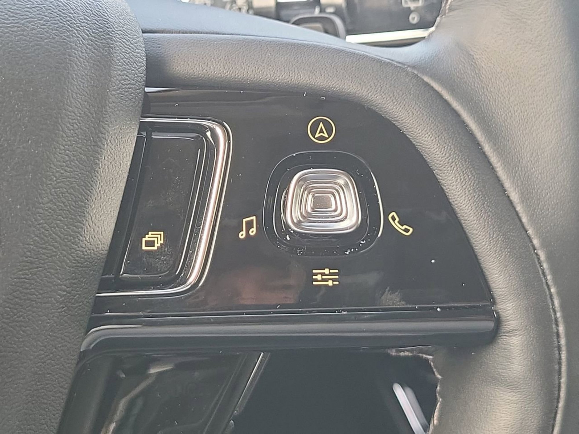 Used 2025 Lincoln Corsair Grand Touring w/ Equipment Group 302A image 28