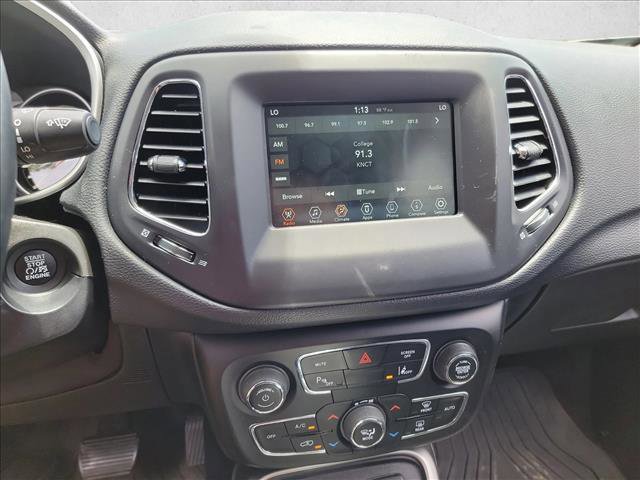 Used 2020 Jeep Compass Latitude FWD image 21