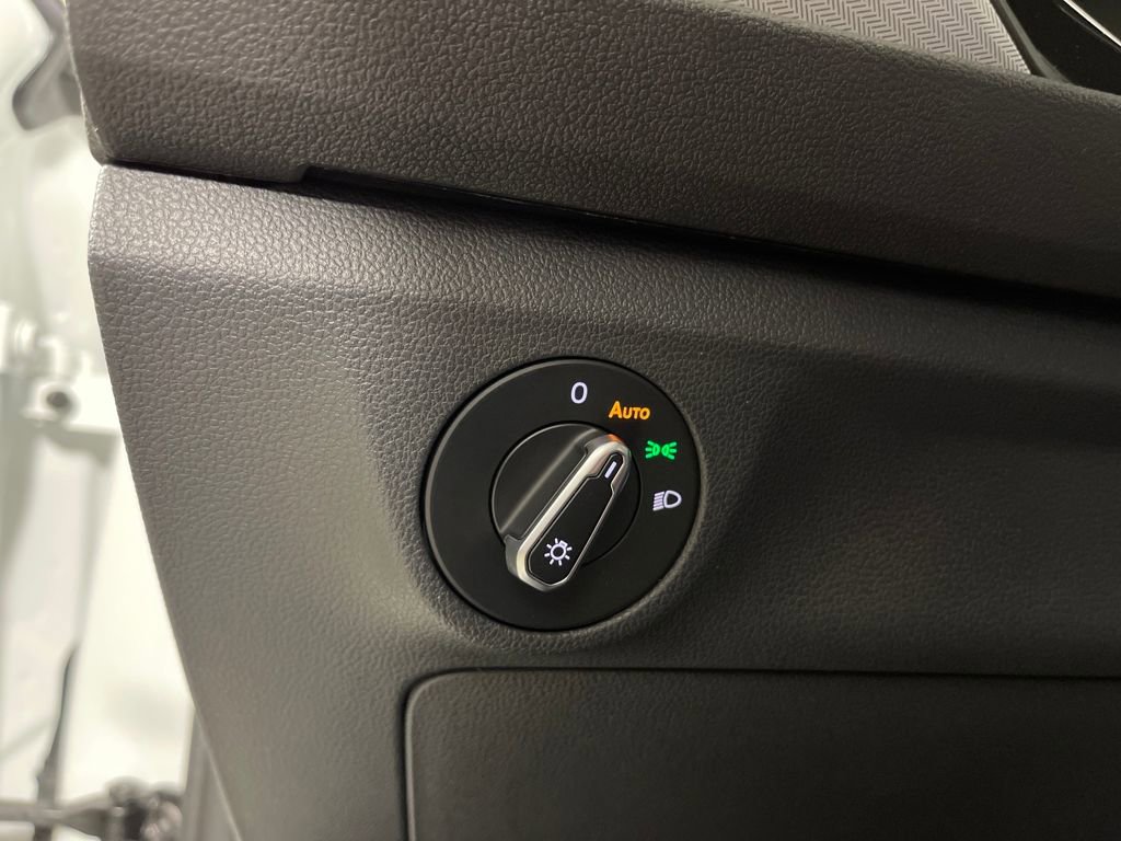 Used 2024 Volkswagen Jetta S image 29