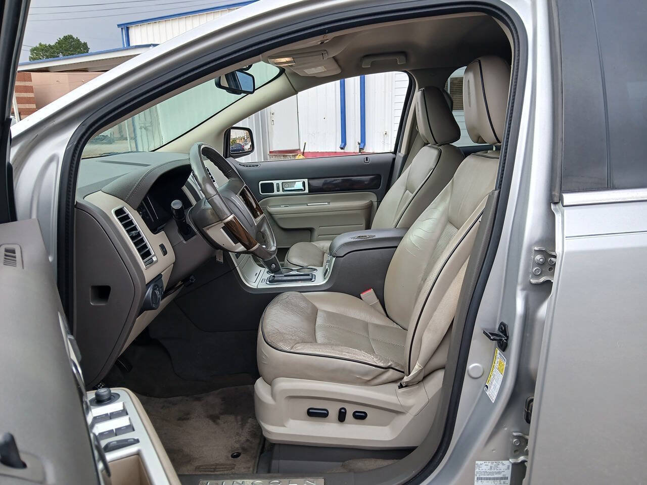 Used 2009 Lincoln MKX 2WD image 9