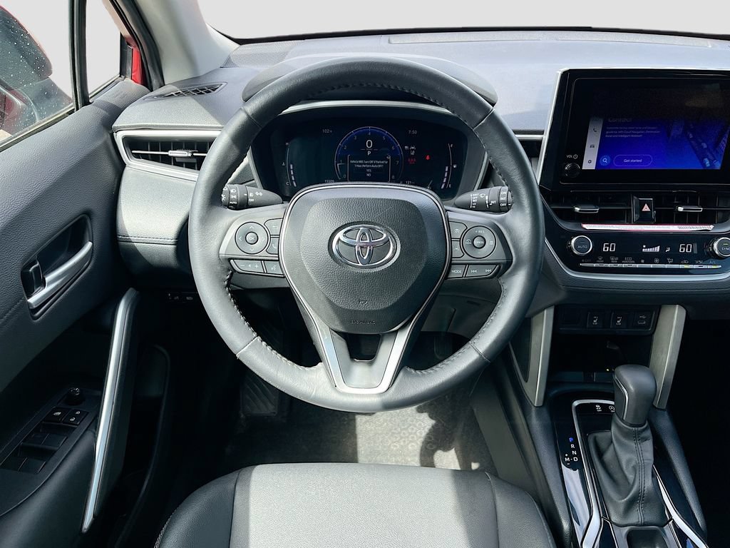 Used 2024 Toyota Corolla Cross XLE w/ Convenience Package FWD image 22