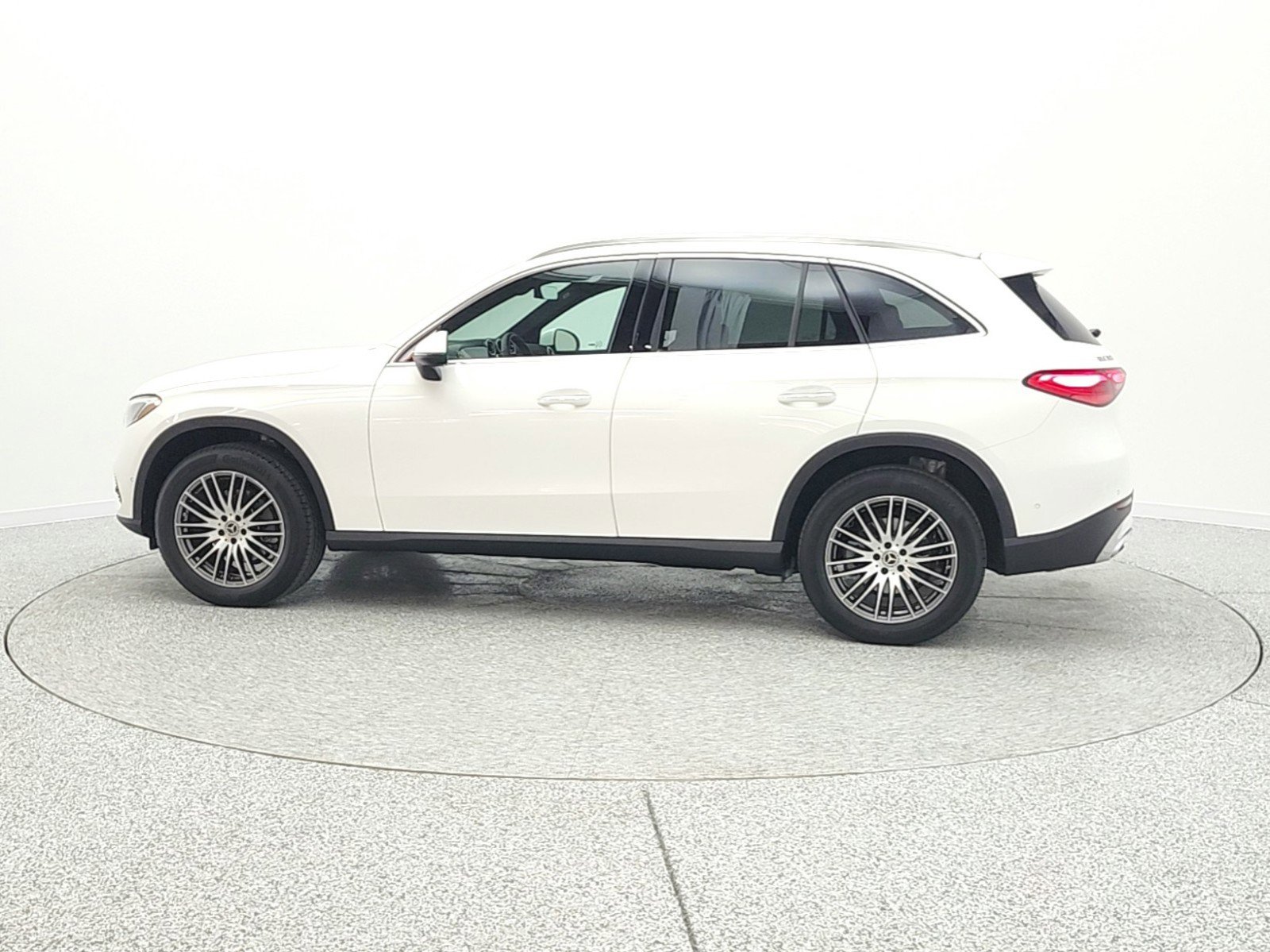 Certified 2025 Mercedes-Benz GLC 300 image 8
