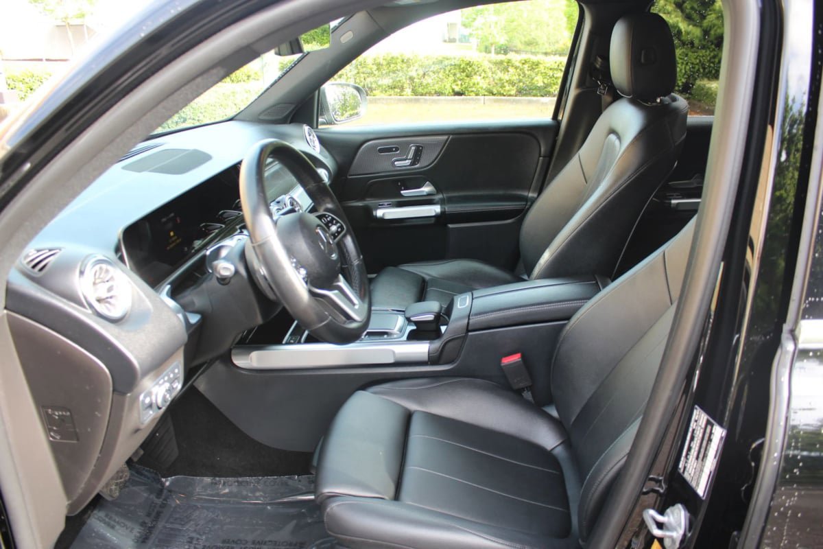 Used 2021 Mercedes-Benz GLB 250 4MATIC image 12