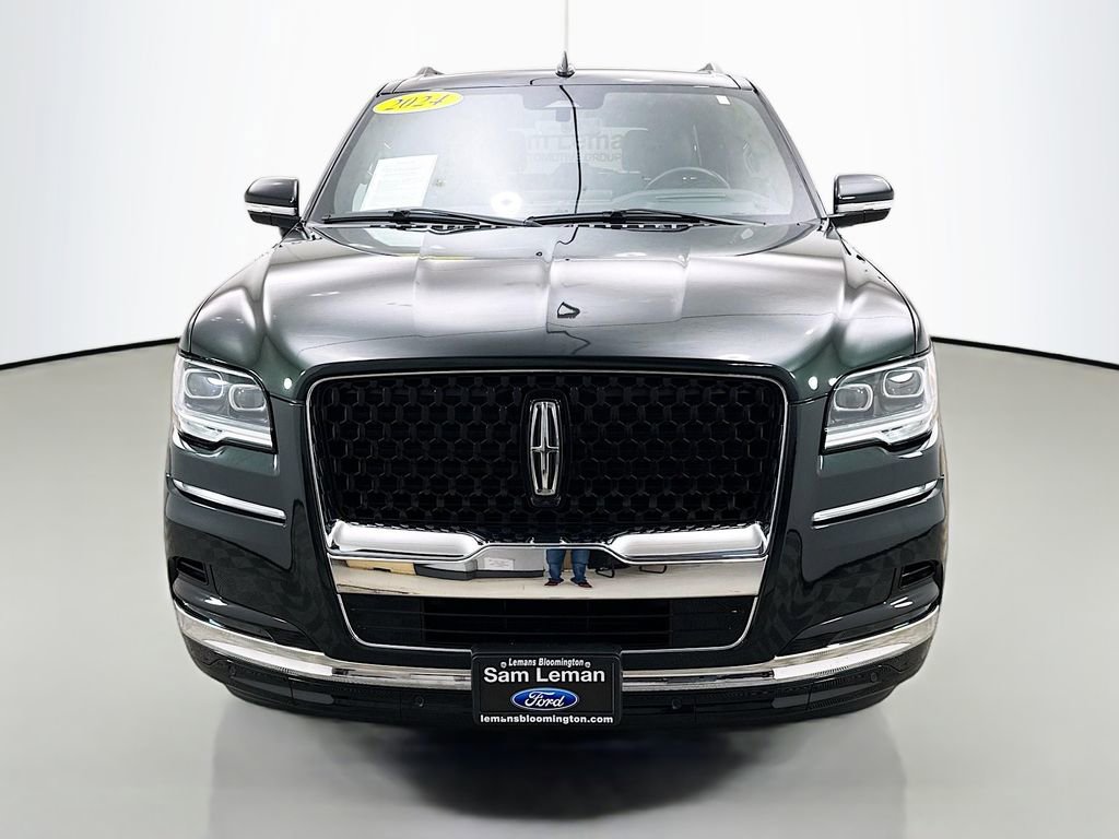 Used 2024 Lincoln Navigator L Black Label image 2