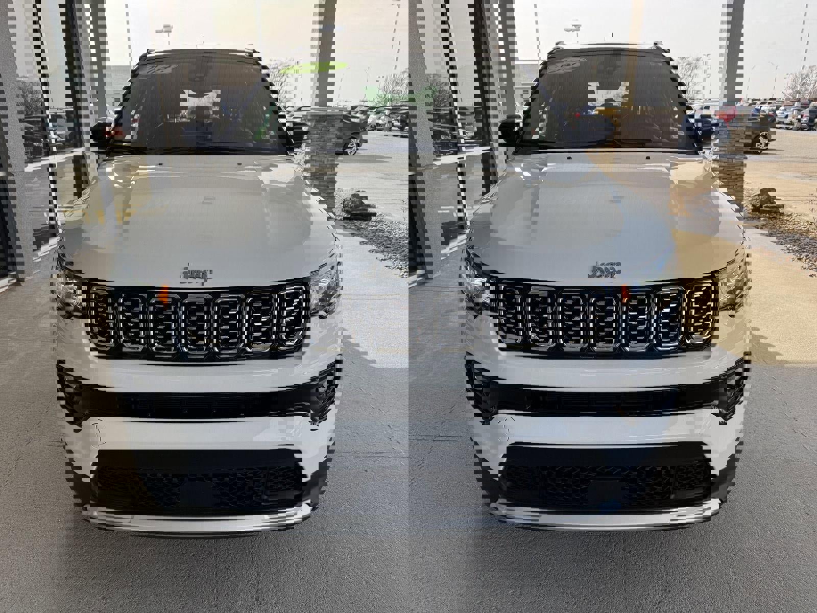 Used 2024 Jeep Compass Limited image 4