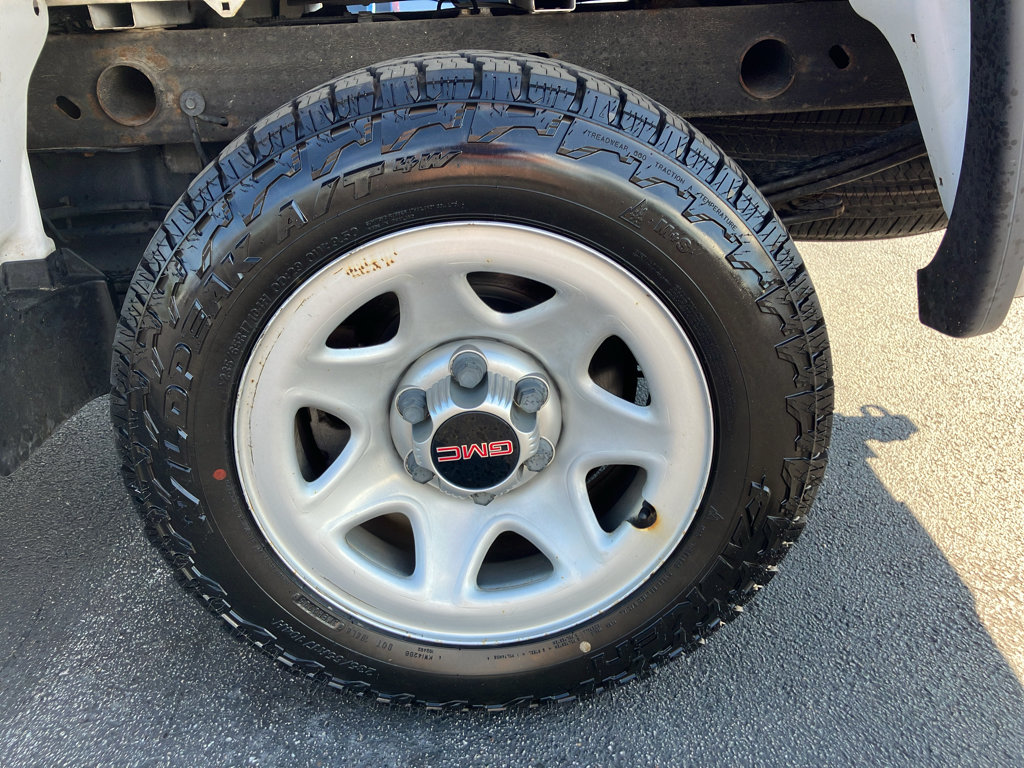 Used 2016 GMC Sierra 1500 2WD Regular Cab image 14