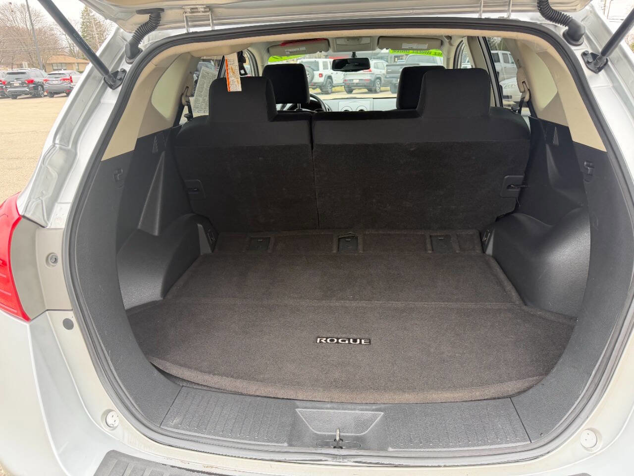 Used 2010 Nissan Rogue S w/ 360 Degree Value Pkg image 12