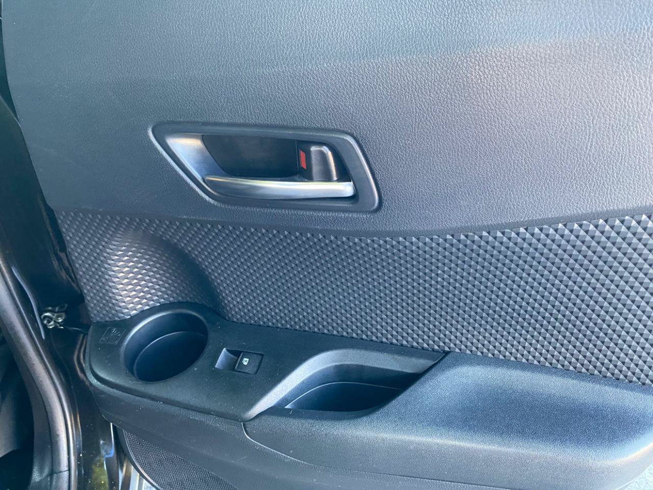 Used 2018 Toyota C-HR XLE FWD image 42