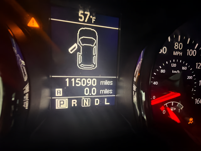 Used 2012 Nissan Rogue SL AWD/4WD image 17