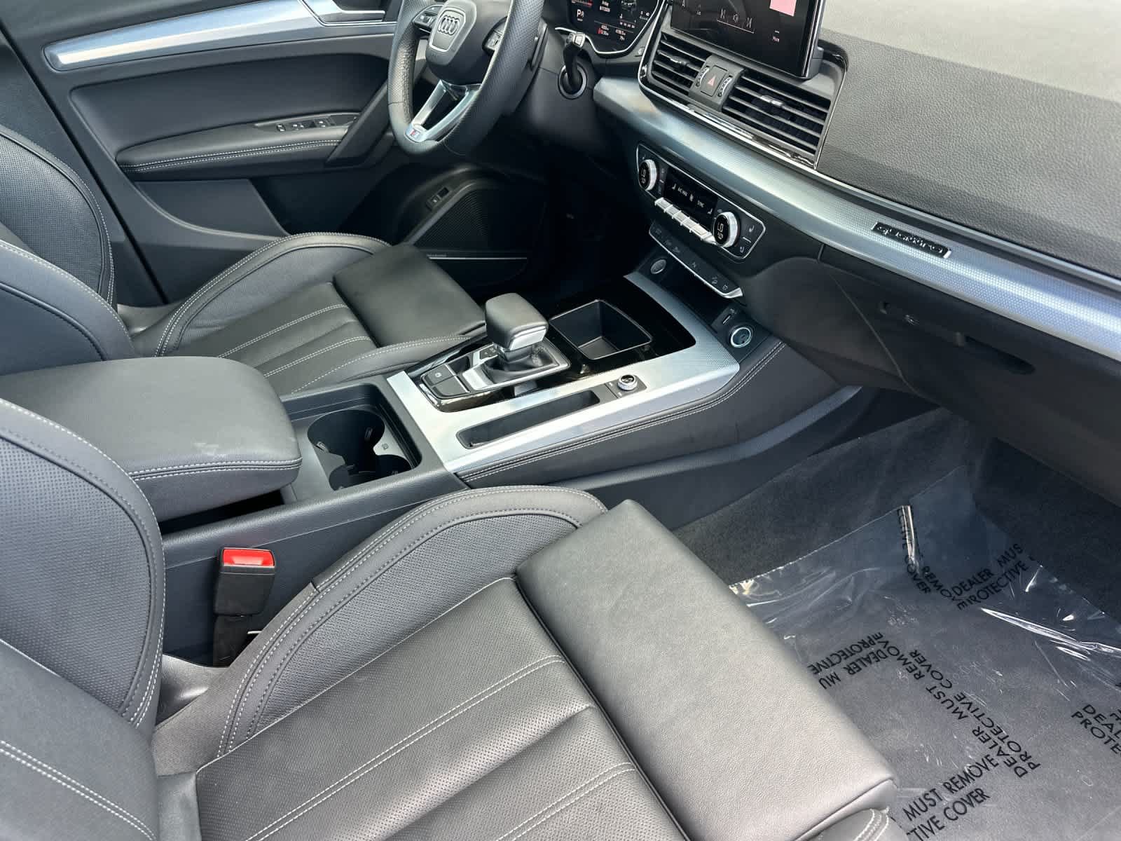 Used 2025 Audi Q5 2.0T Premium Plus w/ Premium Plus Package AWD/4WD image 16