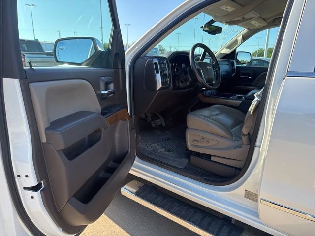 Used 2015 Chevrolet Silverado 1500 LTZ w/ Custom Sport Edition AWD/4WD image 10