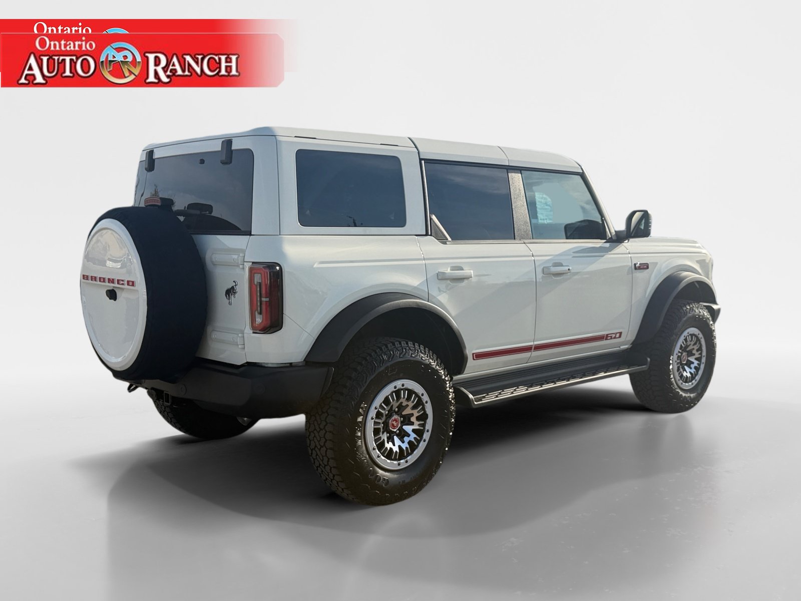 New 2026 Ford Bronco Outer Banks w/ Sasquatch Package AWD/4WD image 5