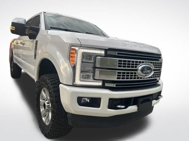Used 2018 Ford F250 Platinum w/ Platinum Ultimate Package AWD/4WD image 3