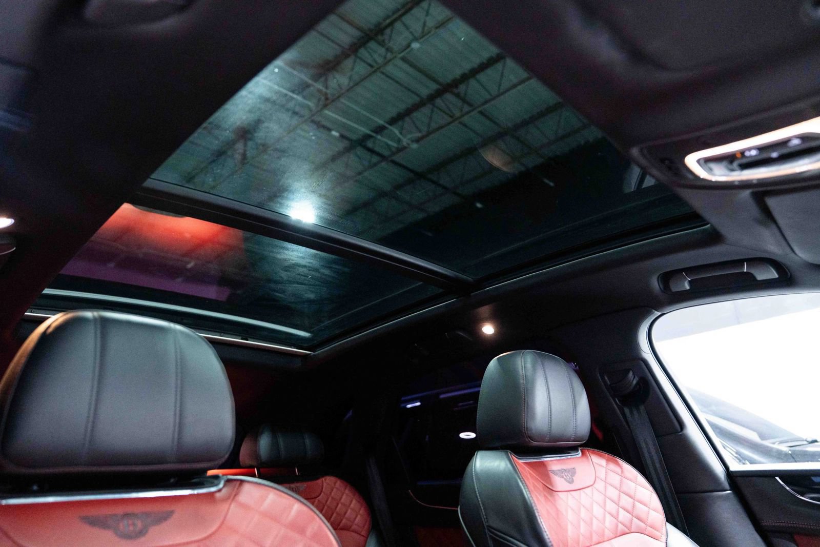 Used 2019 Bentley Bentayga AWD/4WD image 51