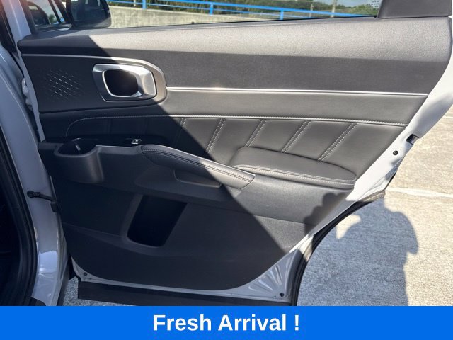 Used 2023 Kia Sorento SX AWD/4WD image 16