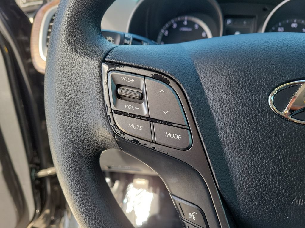 Used 2017 Hyundai Santa Fe Sport FWD image 15