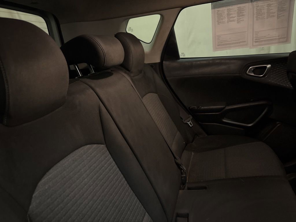 Used 2021 Kia Soul S image 21