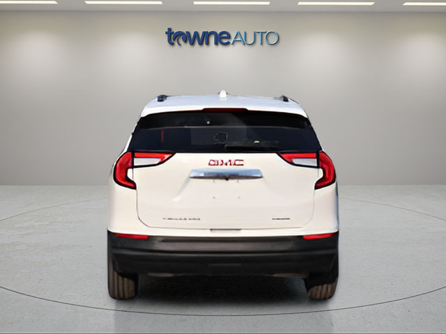 Used 2023 GMC Terrain SLE w/ Driver Convenience Package AWD/4WD image 4