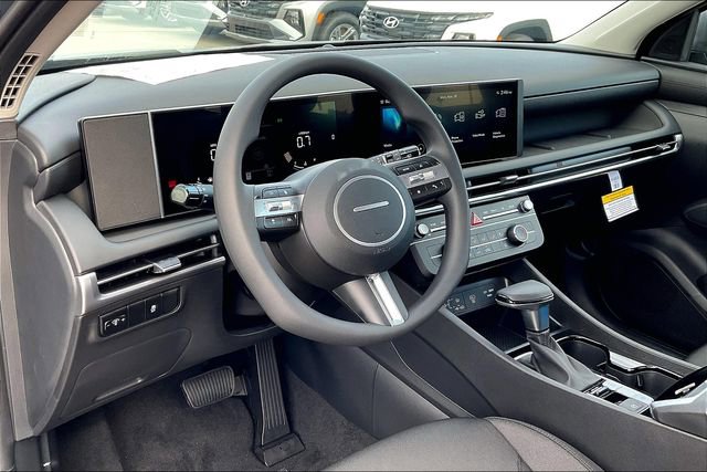 Used 2025 Hyundai Tucson SE image 6