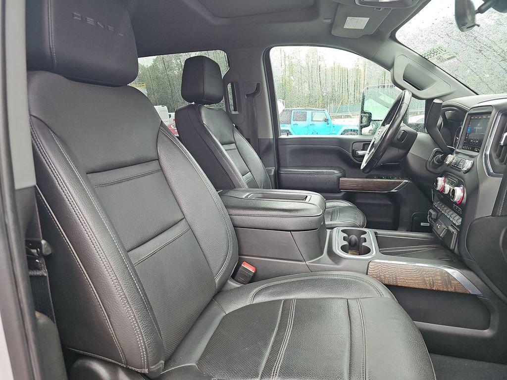 Used 2021 GMC Sierra 2500 Denali w/ Denali Ultimate Package image 18