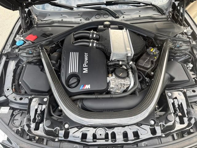 Used 2017 BMW M4 Coupe RWD image 13