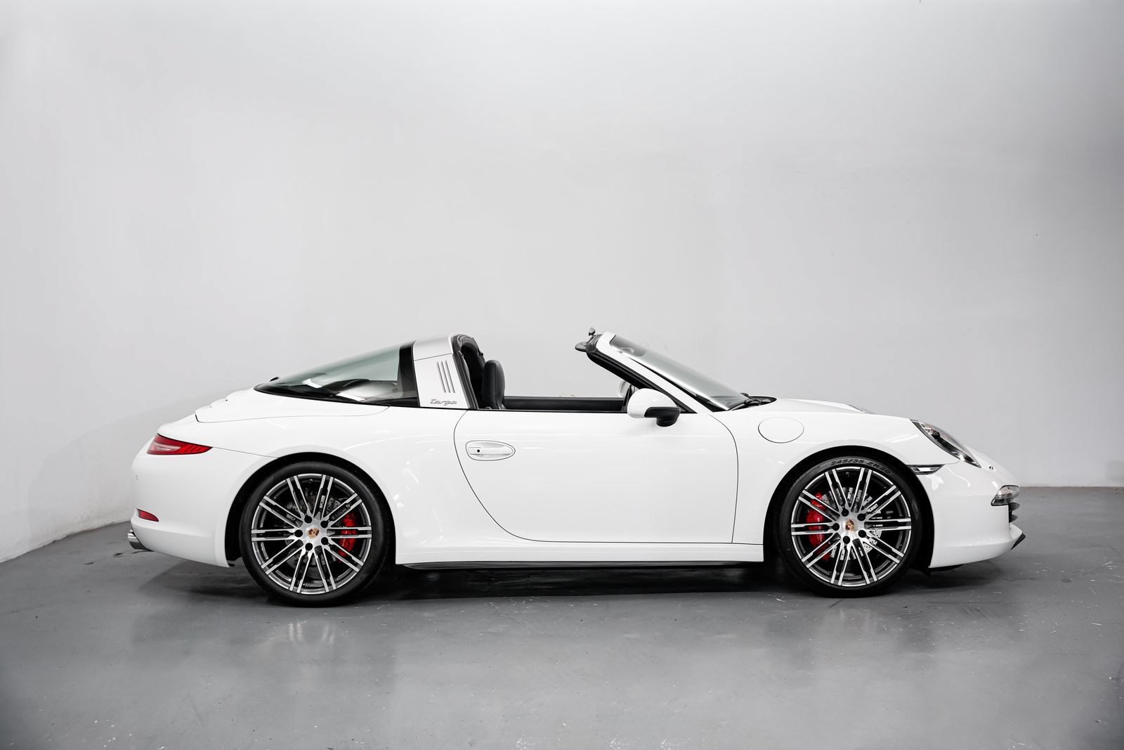 Used 2015 Porsche 911 Targa 4S AWD/4WD image 3