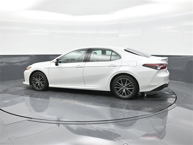 Used 2024 Toyota Camry XLE image 5